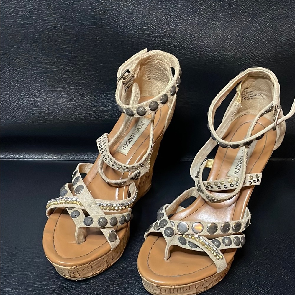 Steve Madden Cream Wedges with Metallic Accents